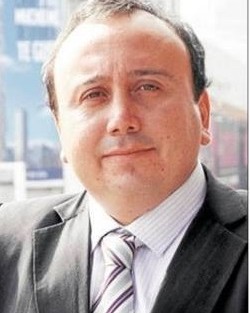 Luis Santibáñez